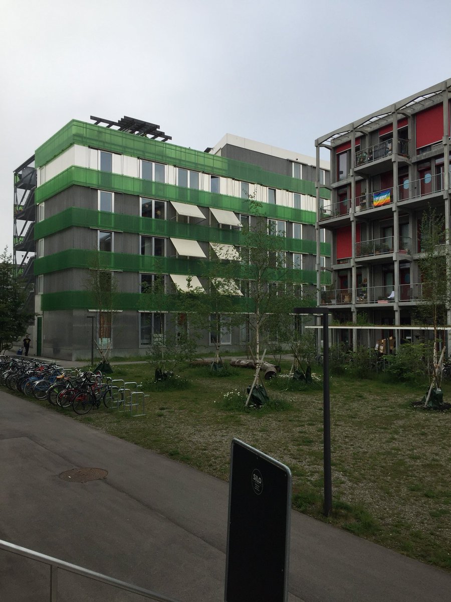 citiesconnect's tweet photo. #sharedlivingspaces @xdexnf #StadtErle Basel habitatges cooperatius i gallines... divendres el visitarem #buchnerbründler amb arquitectes catalans i belgues!! @PremsaAMB @apocapocbcn @lacolarq @IRLlull https://t.co/PiuFbZuPEd