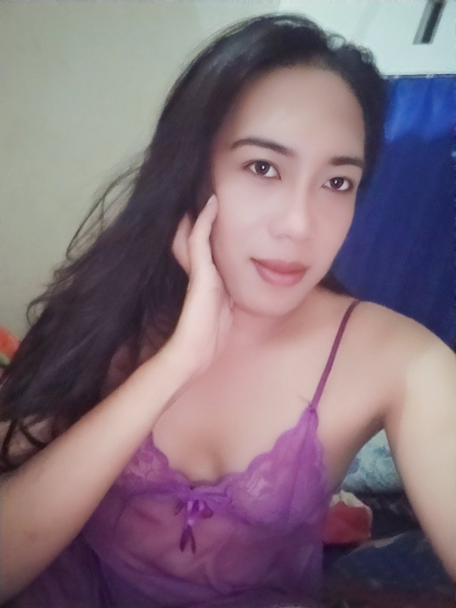 freya_arora's tweet photo. Purple love babe https://t.co/yup5WHwSwh