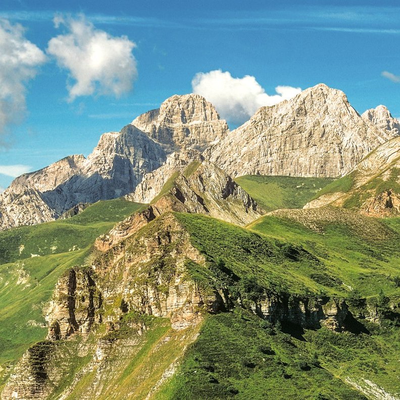 DolomitesUNESCO's tweet photo. Se sei un docente delle scuole di ogni ordine e grado o un formatore @CAI150 questa notizia è per te! Iscrizioni aperte al "Corso di formazione interdisciplinare di geografia nel Gruppo delle Alpi Feltrine" nelle #Dolomiti #PatrimonioMondiale #UNESCO: https://t.co/s1szVqURQB https://t.co/kbooHx6wMu