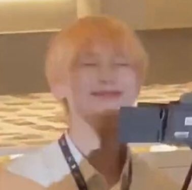 littlelovesunoo's tweet photo. sunoo what is this baby behavior 😭 https://t.co/q2SgT76Gic