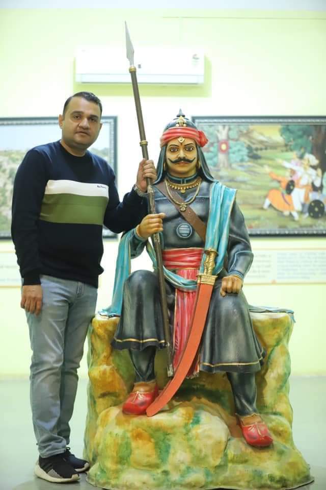 NirmalUtkarsh's tweet photo. राजस्थान की आन-बान-शान व स्वाभिमान के प्रतीक, भारत राष्ट्र के गौरव, वीर शिरोमणि महाराणा प्रताप की जयंती पर उन्हें शत् शत् नमन https://t.co/HDUvuBevja