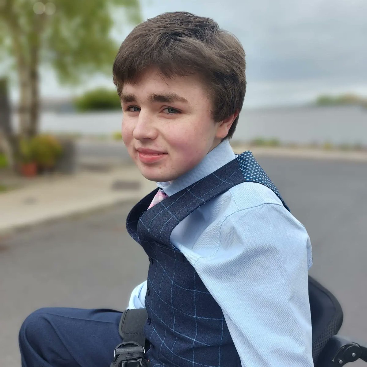 joinourboys's tweet photo. Pls RT Archie attended his Transition Year Ball but getting there was a challenge! It was suggested he travel alone (YAWN).We refused &amp; found a solution. People living with a disability NEVER ask for 'extra' just for the same opportunities as everyone else.#Inclusion #Respect https://t.co/outKF8rHEr
