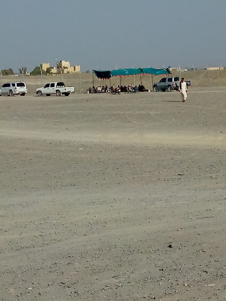 Info_Balochistn's tweet photo. Residents of Proom, a town located along the #Pak_Iran border in district #Panjgur are protesting at Jirak bordering point in support of their demands, &amp; main demand is residents of Proom should be allowed  trading through #Pak_Iran border twice in a week, https://t.co/QWxn4sXJmI