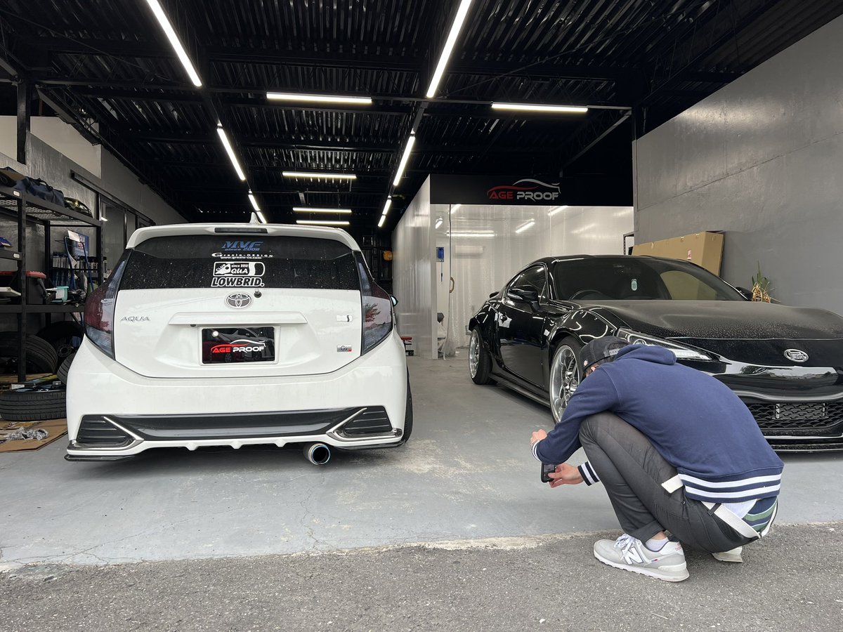 AGEproof66's tweet photo. アクア 

新しいお靴です😊😊
海外取り寄せで なかなか時間かかりました😂
XXR 8J 

自分の車を盗撮するとこ盗撮しましたw

 #XXR https://t.co/JL2KHE4cIG