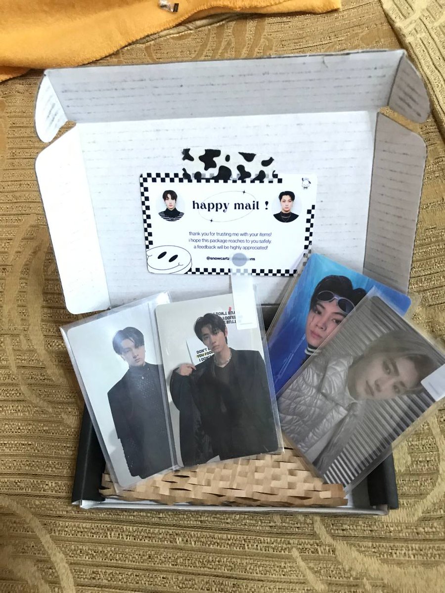 _Hyoyeon20's tweet photo. . . .﹙ #thanksjan ﹚happy mail .ᐟ ✶ from 

thank you so much @snowcartz for this hassle-free transaction ! hoonjay came home safely. ty for packing it securely <3 https://t.co/i7K69OrjHw
