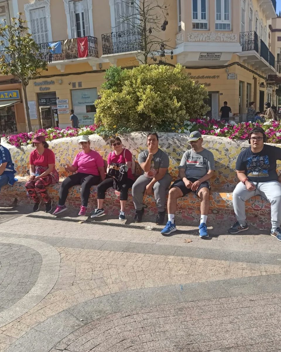 PlenaMelilla's tweet image. 🍀 Comenzamos la semana con el taller de actividad física trabajando la orientación en la autonomía personal. Ambos aspectos son fundamentales para el buen desarrollo de nuestra vida cotidiana #ConstruyeComunidad