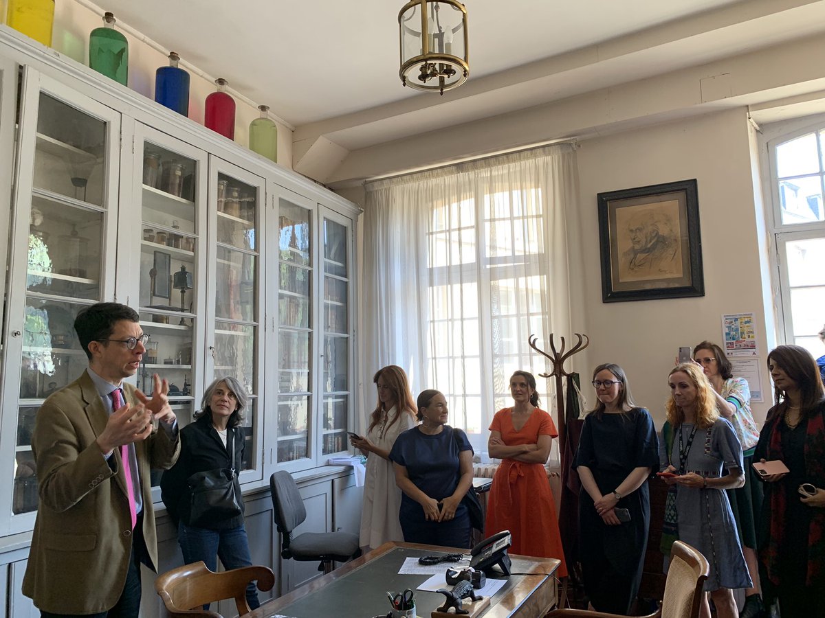 IFParis's tweet photo. #FocusDesign - Présentation de l'atelier de teinture et de l'atelier de haute-lisse par Emmanuel Pénicaut, responsable de production @MNGBS
-
@francediplo @MinistereCC https://t.co/YQNkC0TmtY
