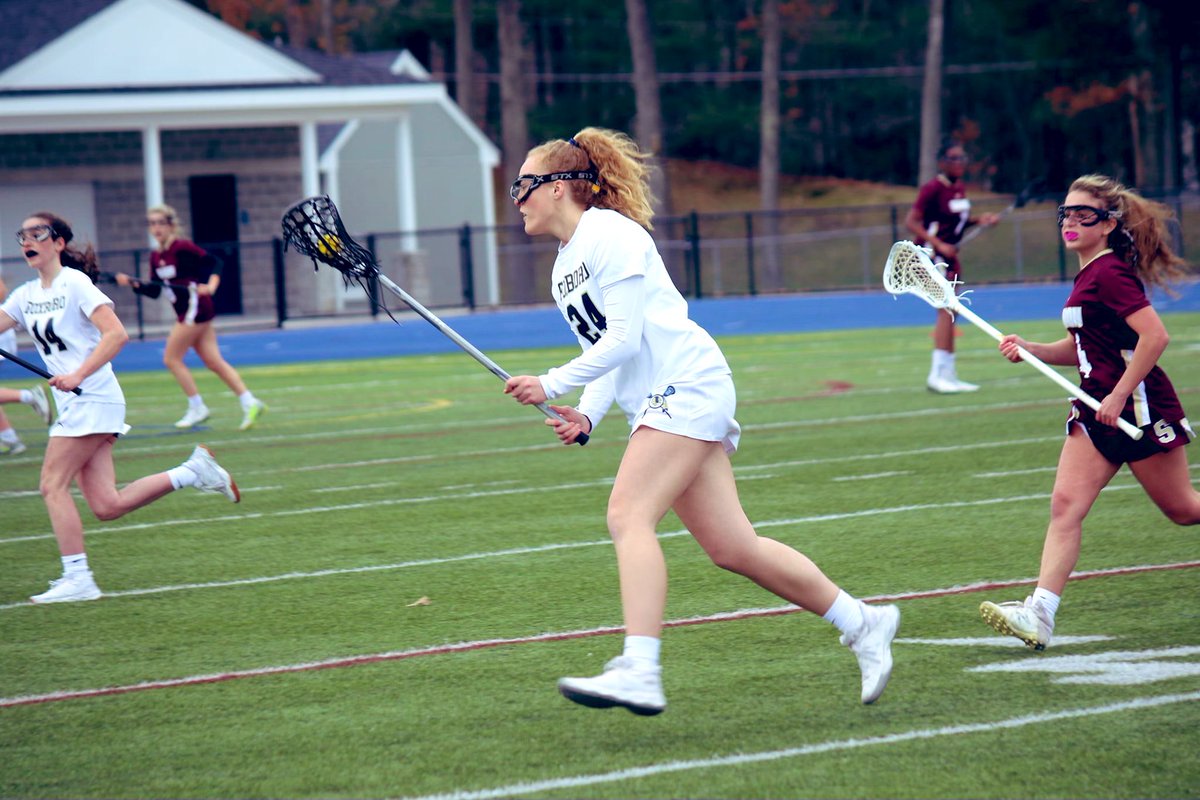CoachKFoxGlax's tweet photo. SENIOR FEATURE 🤩…Captain &amp; Defender #24 Hannah Blake 💪 Go get ‘em today! 🥍 #seniornight #foxboroglax #beforeandafter #warriors #leader @FoxboroWarrior @FoxboroughPS @WNEwbasketball https://t.co/qsKie1A1gG