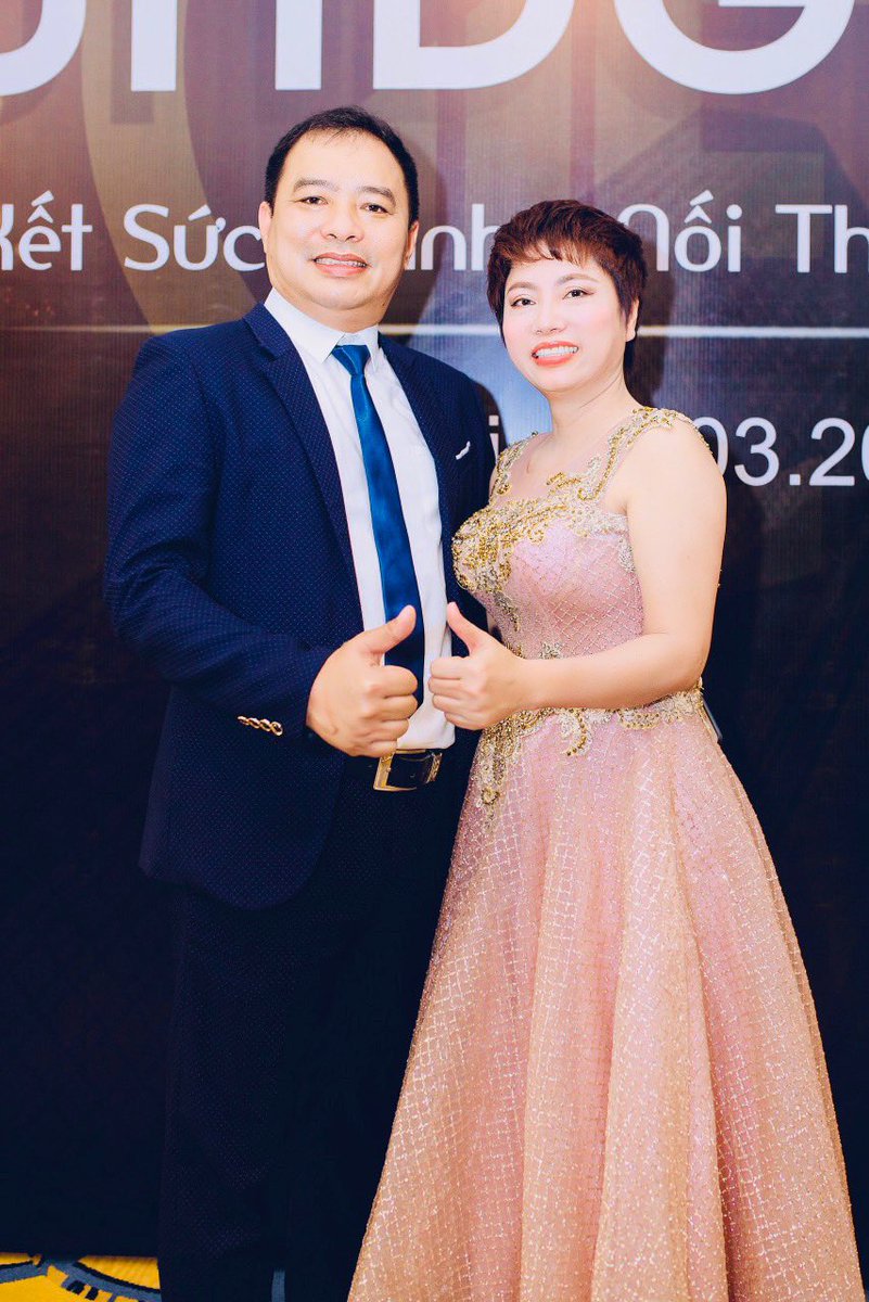 CASHBACKPRO102's tweet photo. πππ Congratulations to Leader Pham Tuyen & Nguyen Hanh on officially becoming the 6th Millionaire at CBP.
π Reward:
1. Gold Badge PIN
2. Congratulations flowers
Best regards!
#CBP #Cashbackpro #Shoptoearn #Shoptoearn_cbp https://t.co/T7urBonbu2