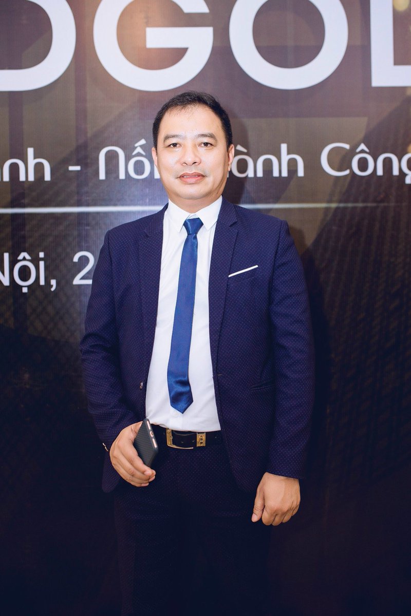 CASHBACKPRO102's tweet photo. πππ Congratulations to Leader Pham Tuyen & Nguyen Hanh on officially becoming the 6th Millionaire at CBP.
π Reward:
1. Gold Badge PIN
2. Congratulations flowers
Best regards!
#CBP #Cashbackpro #Shoptoearn #Shoptoearn_cbp https://t.co/T7urBonbu2