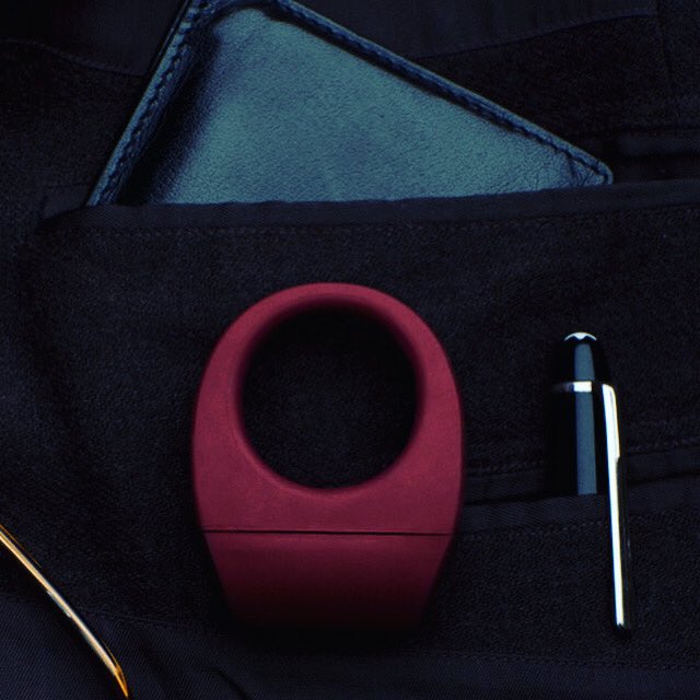 OutletSex's tweet photo. Monday essentials! #vibrating #ring #mondayvibes #workit get yours at https://t.co/mnjNSMsOT9 https://t.co/DpXx2KjzKA