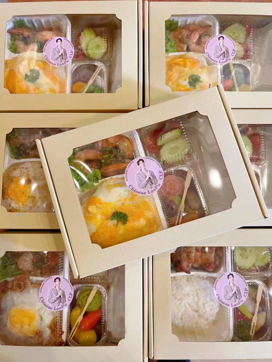 yangyutingdew's tweet photo. 2022.5.9 Dew food support from Chinese fans🤎
🍱🛎 CLP food support is coming!!
Boss dewxtaokaenoi, Taobao live broadcast food support has been delivered today!
Give him the best we can
If you love him, let him eat 🍤Hope dew likes to enjoy Ka ~@dew_jsu @Dewjsu_club   #dew_jsu https://t.co/b3w007w3rA