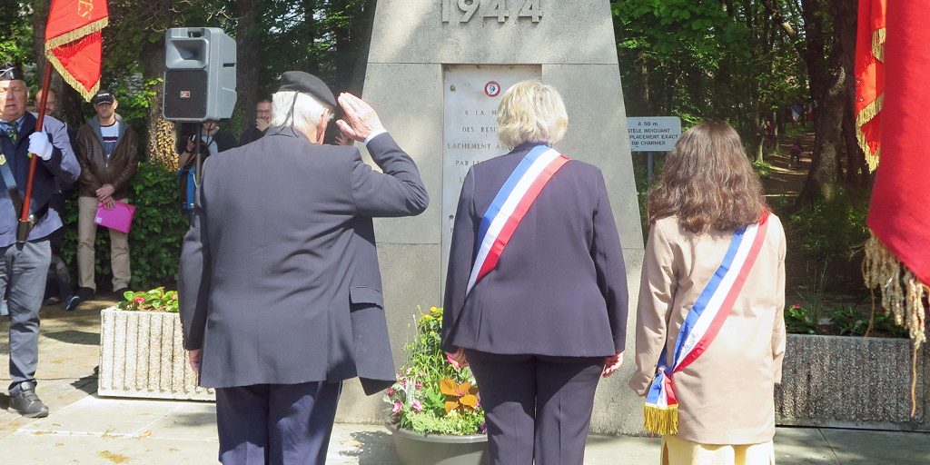 [CEREMONIE DU 8 MAI] 🇫🇷
Ce dimanche 8 mai, date anniversaire de la fin de la Seconde Guerre mondiale, un hommage a été rendu aux victimes, résistants et anciens combattants, sans qui la Libération n'aurait pu être possible.