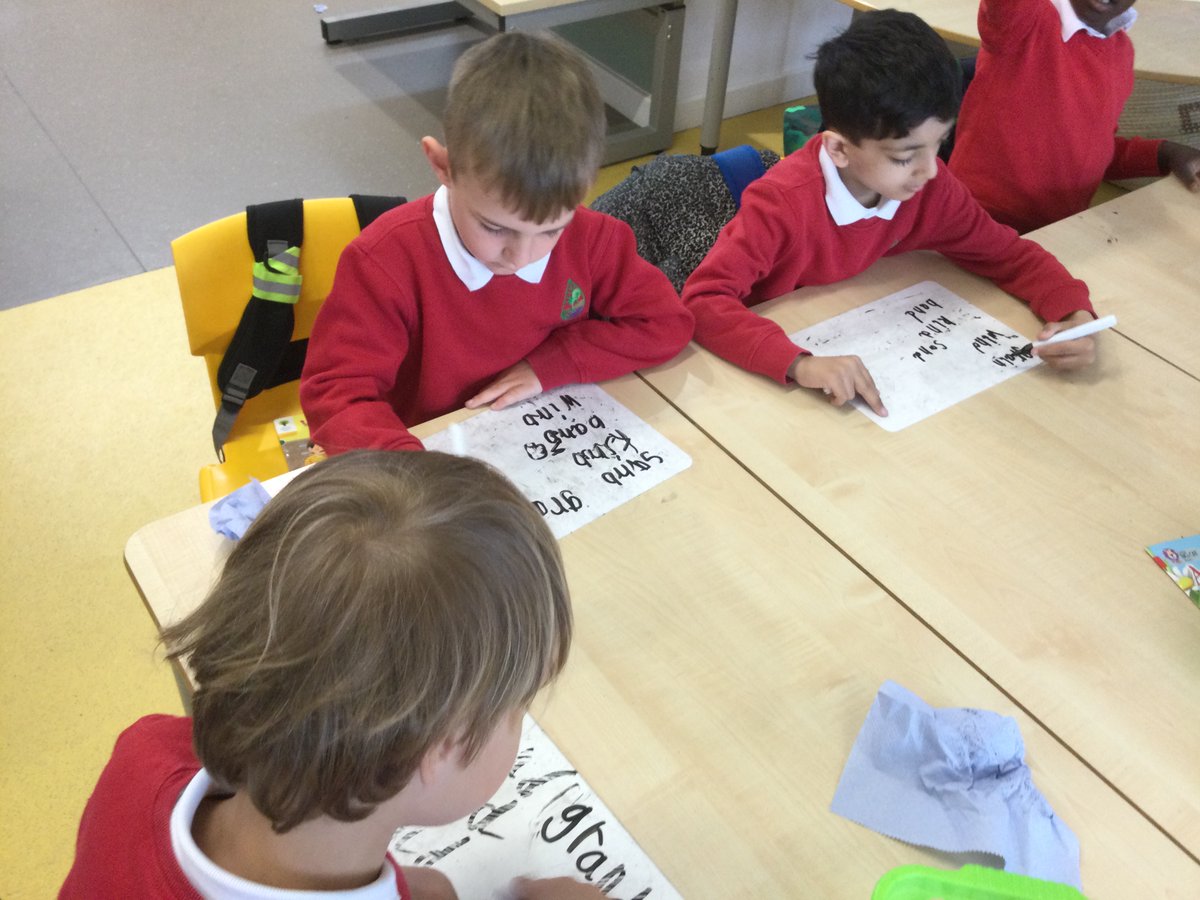 SchoolHillside1's tweet photo. #P2LWHillside hard at work practising their spelling sounds this morning🌟 https://t.co/QhdloTQ4PX