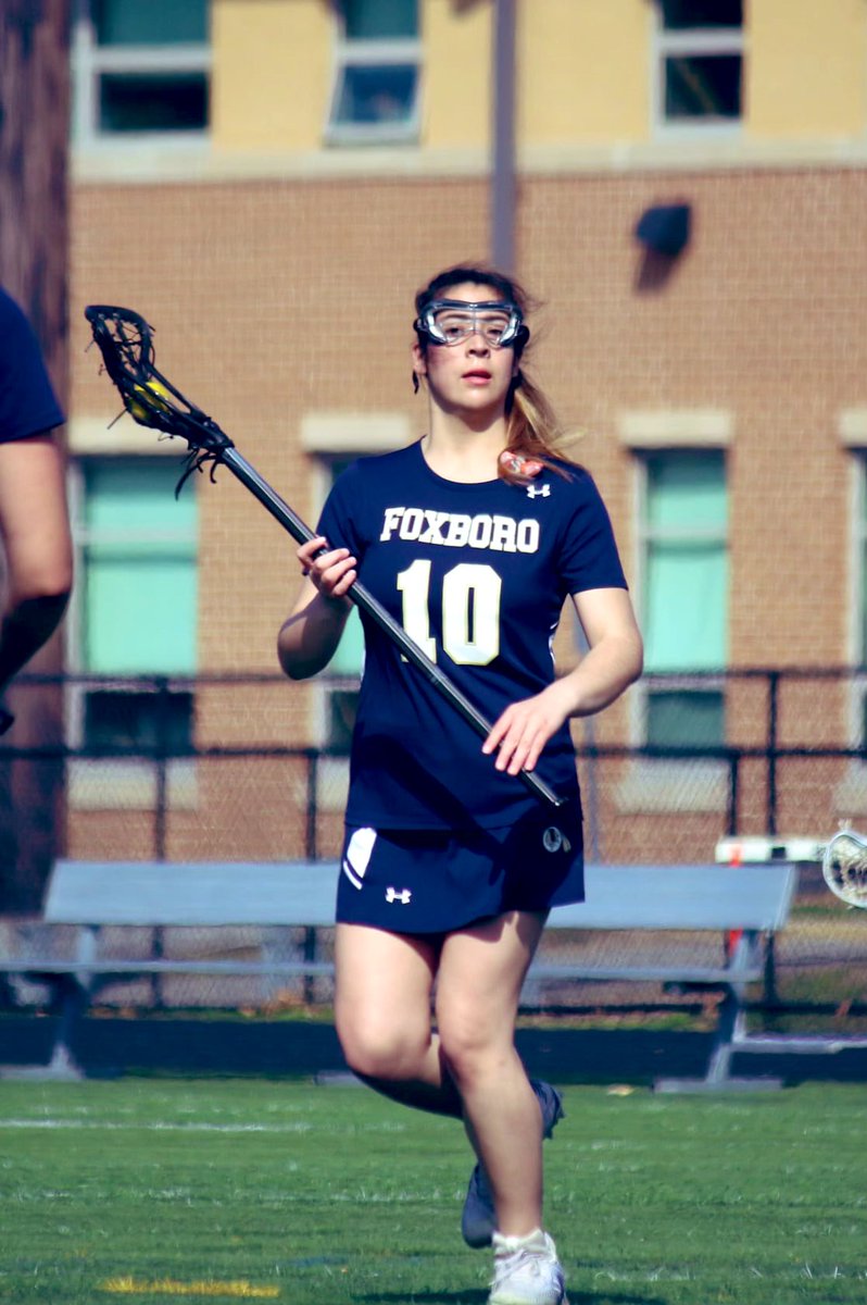 CoachKFoxGlax's tweet photo. SENIOR FEATURE 🤩…Attacker #10 Jen Morani 💪 Jen’s been out with an injury but shows up with a smile everyday. 🥍 #seniornight #foxboroglax #beforeandafter #warriors #leader @FoxboroWarrior @FoxboroughPS https://t.co/wVMfKspkMj