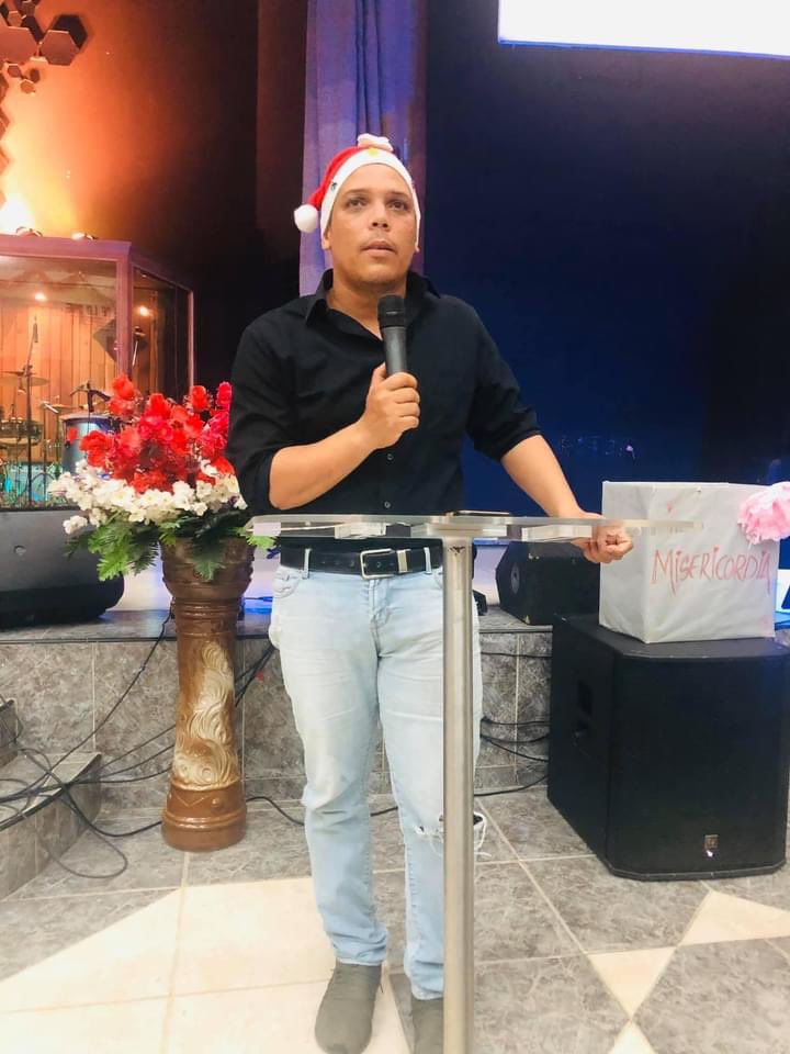 DavidSiloetano's tweet photo. ¡Se nos fue otro grande! No te lo voy a negar, estoy bastante destruido, PERO MI FE EN EL DIOS VIVO ESTÁ MÁS FIRME QUE NUNCA. ¡Voy con todo! Nos vemos pronto mostro! #DiosEstaEnControl https://t.co/iW79rniKHx