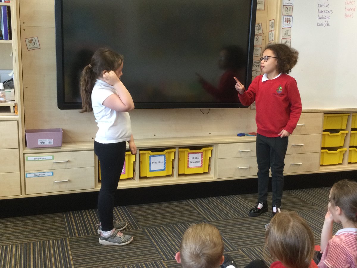 SchoolHillside1's tweet photo. #P2LWHillside have been thinking about feelings during health and wellbeing. We worked in groups to act out scenes from Cinderella, thinking about how each character would be feeling. We saw some super acting skills!🎬 https://t.co/0h01lnwZNO