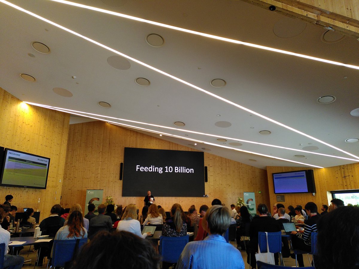 NicoC_MicSynBio's tweet photo. We need change in the food system and to make people change it needs to be delicious... Key message and creative use of waste streams like rape seed and spent yeast with fermentation by Kim Wejendorp, R&D Chef @DTUBiosustain #MicrobialFood @ScienceCluster https://t.co/DaSxVXSuVR