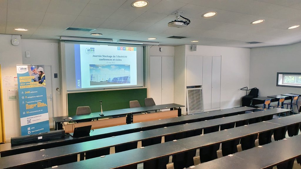 📣[Evénement] - La journée #Stockage de l'#électricité, c'est demain ! 
🚀 Notre équipe est dans les starting-blocks pour vous accueillir.  Vous n'êtes pas encore inscrit pour suivre les conférences en ligne ? Il est encore temps ➡️ bit.ly/3JYw81H
<a href="/DG_IAEnantes/">Dominique Barbelivien</a>
