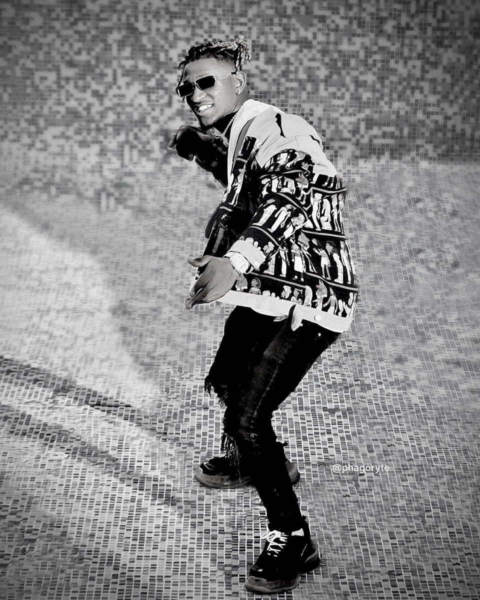 jmattomartins's tweet photo. SWEET VISUAL DROPPING SOON 🔜 #THEREALMATTERTHAEP
Keep listening to my debut Ep out now , link in my bio famz... #sweetme #jmatto #davido #wizkid #BURNABOY𓃵 https://t.co/6puUQ9Stz8