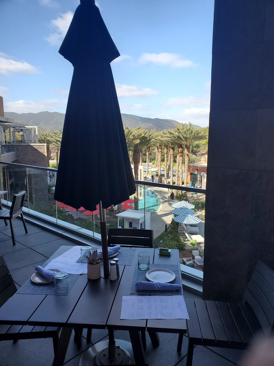 SheGAllin's tweet photo. #MOMS #WEEKEND 
#BRUNCH at #VIEWPOINT \☆/
@SycuanCasino https://t.co/S55Xrr9DQJ