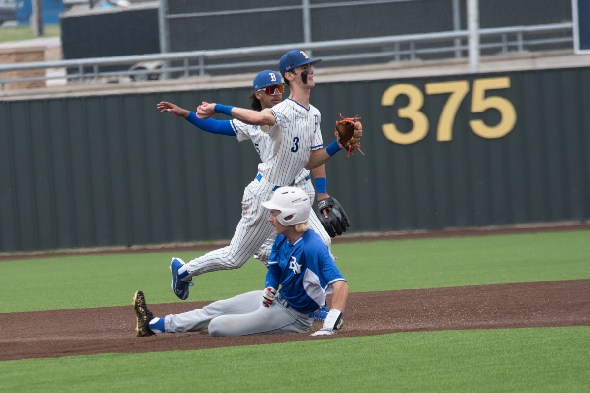 emsisdathletics's tweet photo. 🚨Area Playoffs🚨 Boswell takes on Frenship this weekend at Hoskins Field in Wichita Falls!
Game 1 - Friday, May 13 @ 7 p.m. 
Game 2 - Saturday, May 14 @ Noon
Game 3 (If nec.) 30 minutes after Game 2 

Visit https://t.co/5AXG0kEF5H for the full recap and photos from last weekend! https://t.co/t06HyL1h6g