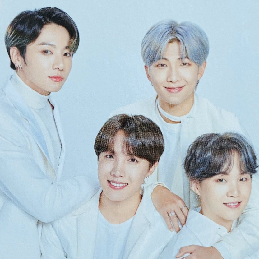 BrazilianArmys's tweet photo. [📰] 'Proof' CD2 Tracklist contém solos, faixas vocais e linha de rap!

E o título da segunda nova música, 'RUN BTS', também é revelado. Yoongi, Hoseok, Namjoon e Jungkook do BTS são creditados nele!

© hee_bts613

@BTS_twt #BTS_Proof #BTS https://t.co/ScORmSHpne