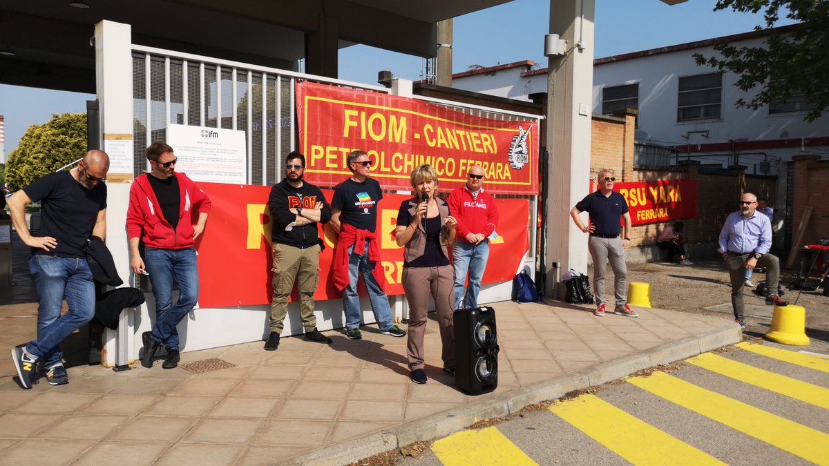 CgilFerrara's tweet photo. Grande adesione allo #sciopero con #presidio al #petrolchimico di #ferrara per dare una visione e prospettive al lavoro, nel principale sito produttivo della provincia. #cgil  @filctemcgil @Filctem_Ferrara https://t.co/9tP1CZjbir