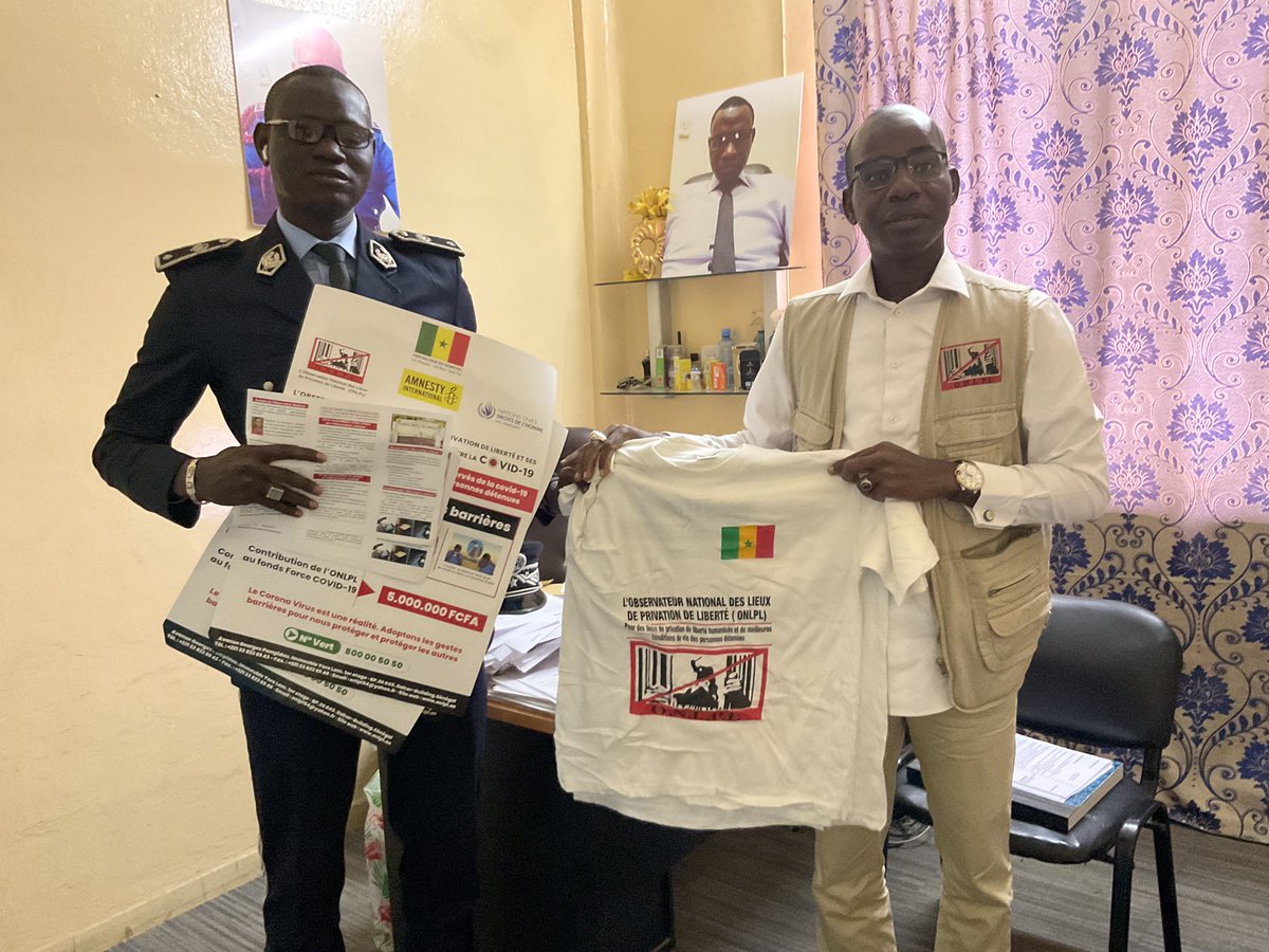 ONLPL_web's tweet photo. Visite d'une équipe d'observateurs délégués au commissariat d’arrondissement de Médina et à la Brigade Territoriale de Gendarmerie de Dakar ville afin de contribuer à réduire les facteurs de risques pouvant engendrer la #torture des personnes gardées à vue. @CoE_CPT @apt_geneva https://t.co/5FnnOxtt94
