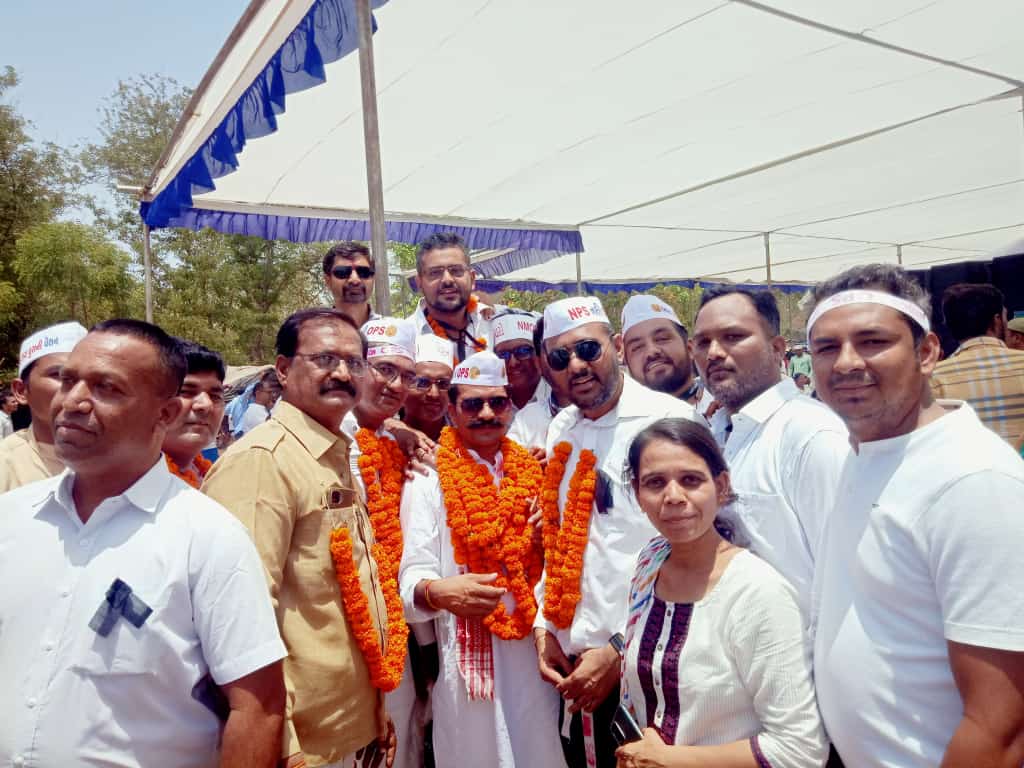 <a href="/bprawatNOPRUF/">B P Singh Rawat (NOPRUF)</a> <a href="/NOPRUF_INDIA/">National Old Pension Restoration United Front</a> <a href="/Rakes_Kantharia/">Rakesh Kantharia</a> <a href="/DrPankajECEngg/">Dr. Pankaj Prajapati</a> <a href="/VtvGujarati/">VTV Gujarati News and Beyond</a> <a href="/abpasmitatv/">ABP Asmita</a> <a href="/CMOGuj/">CMO Gujarat</a> <a href="/Bhupendrapbjp/">Bhupendra Patel</a> <a href="/RonakABPAsmita/">Ronak patel</a> 
                 नम्र अपील पुरानी पेंशन बहाल करे।