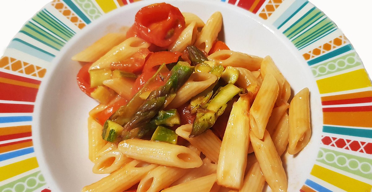 anboemo's tweet photo. .@giornaledelcibo -

#isola di #GRADO #island - 

Casa Boemo - 

Una semplice ma gustosa "#Pasta #Primavera" con #zucchine #pomodorini e punte di #asparagi bianchi e verdi di #Fossalon - 

@mariacr28250504 @giorgiobigi1 @CiriSince1978 @azzur_farfalla @LaConsiglieria @SaraSanson67 https://t.co/ZDezM8Dd4L