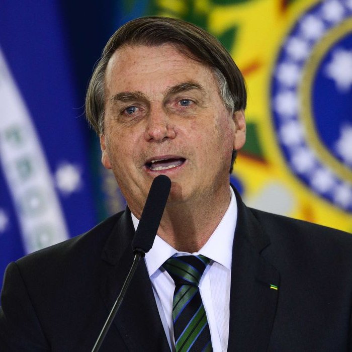 tracklist's tweet photo. Bolsonaro será o primeiro presidente, desde o Plano Real, a entregar o cargo com o salário mínimo valendo menos do que quando entrou.  

A informação foi divulgada pelo jornal O Globo a partir de um estudo da Tullett Prebon Brasil. https://t.co/ASibDpQiHQ