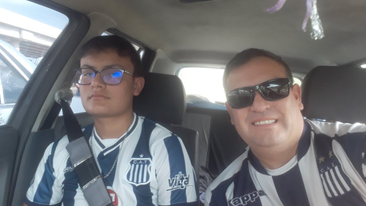 CeballosAdrian8's tweet photo. Hermo domingo de cancha https://t.co/CXprbA6bcR