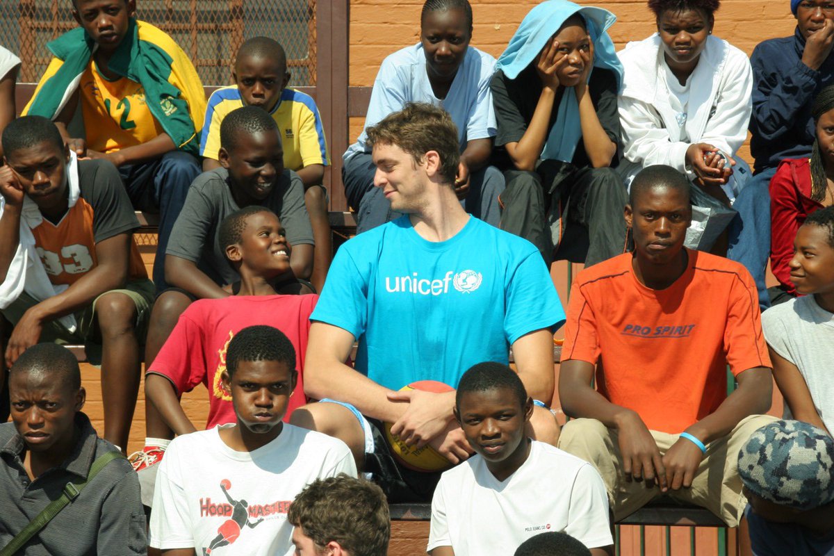 Feliz de celebrar 19 años como embajador de <a href="/unicef_es/">UNICEF España</a> y trabajar juntos por la infancia desde aquel primer viaje a Sudáfrica hasta hoy🌍

Happy to celebrate 19 years as an ambassador for <a href="/UNICEF/">UNICEF</a> and working together for children from that first trip to South Africa until today🌍
