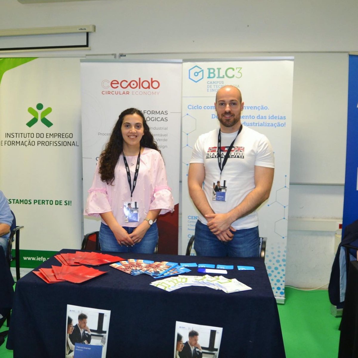 BLC3campus's tweet photo. 📌 BLC3 at the 1st Employment Fair of @ESTGOH_
You can access all the information about the event and the online workshops (links available on the website) here: https://t.co/btSAUzt5u0
Swing by and visit us at #ESTGOH!
#BLC3 #Science #Technology #Innovation https://t.co/1tlLjFV15O