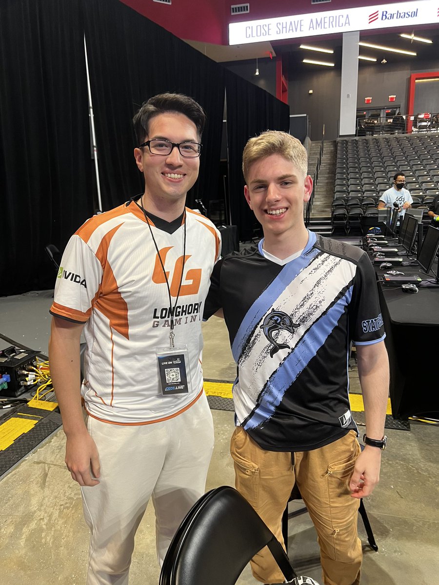 Eleventeen tweet media