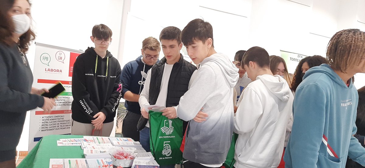 Fira de l'Estudiant "Orienta't - Alzira 2022"

El CIPFP Luis Suñer ha participat, juntament amb altres centres educatius, oferint informació d'estudis i eixides professionals a totes les persones interessades que han acudit al nostre estand.

+ info fpalzira.es/web/index.php/…