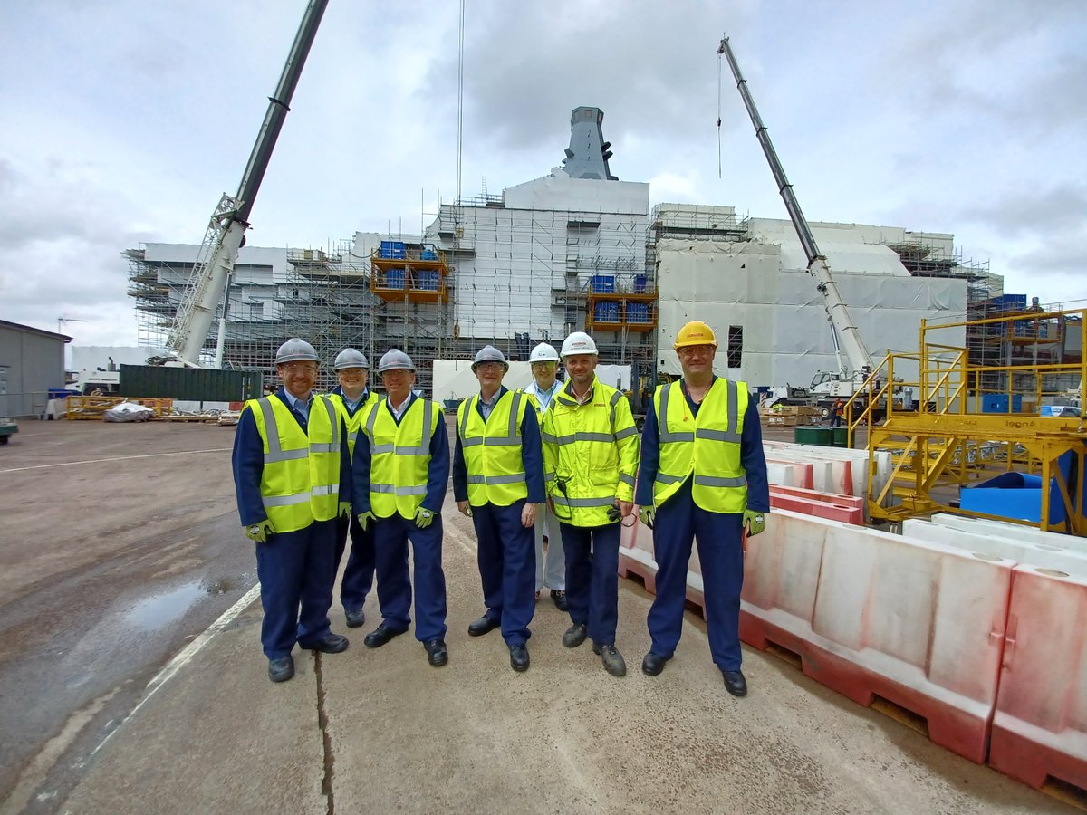 BAESystemsCA's tweet photo. BAE Systems was pleased to meet with @IrvingShipbuild's Kevin Mooney to discuss our shared progress and work related to the #CSC. Thank you for joining us, Kevin. https://t.co/IbJcZnrlYk