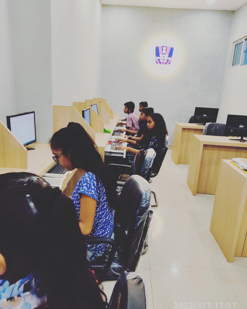 SiliguriPolice's tweet image. The highest education is that which does not merely give us information but makes our life in harmony with all existence ~ Rabindranath Tagore.
E-Shiksha, an initiative of Siliguri Metropolitan Police
@WBPolice
#eShiksha
#freecomputercourse
#deservingchildren