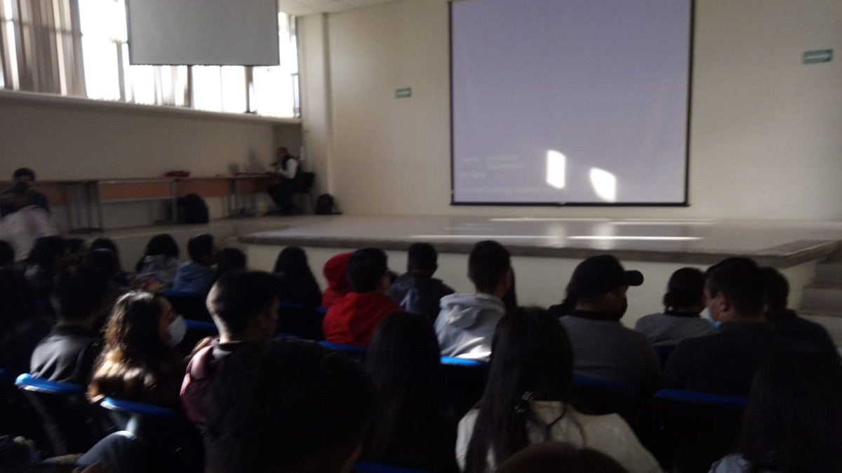 JulianZamoranoE's tweet photo. Iniciamos #EstadíaUniversitaria con @UTSJR1 #ITSJR @UPQoficial, participan alumnos de 6to semestre #TPI #TLOG #TPROG. https://t.co/2AFojdIPVC