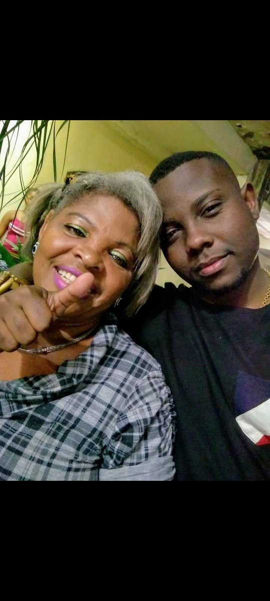 Braga_wl3's tweet photo. Não consigo acreditar, minha vida acabou! Eu te amo minha rainha. ❤️
Mãe como eu queria um abraço seu agora, como eu queria que tudo fosse mentira, como eu te amo minha mãe, não faz isso cmg 💔💔 😭😭😭😭😭😭 https://t.co/L1PGpXXwcn