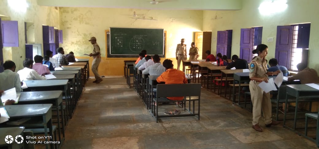 AmrabadTiger's tweet photo. An entrance test for free coaching (ATR Study Circle) to exams conducted by TSPSC  was held today.A total of 311 candidates appeared for this exam.@ntca_india @HarithaHaram @dobriyalrm @pargaien @vikas_meena_ifs @Bandipur_TR @IFS_Vignesh @Kawal_TR @nstr_tiger https://t.co/HCAe9BEQoe