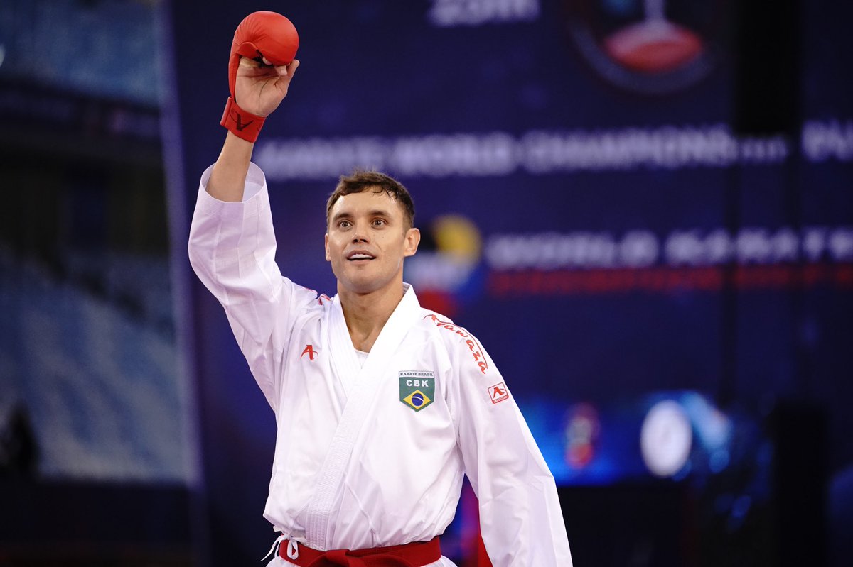 DouglasBrose's tweet photo. Ótima semana a todos!! Oss
🔜🥋🥊🇨🇼
📸 @gokhantnr
#BroseTeam #Arawaza #ArawazaBrasil #TeamArawaza #Olympic #douglasbrose #3xworldchampion #karate #Karatekid #karatedo #karateka #wkf #kumite #worldkaratechampion #CDEBrasil #exercitobrasileiro #Natatorium #barbeariavip #NarSP https://t.co/Zidsmsbyh0