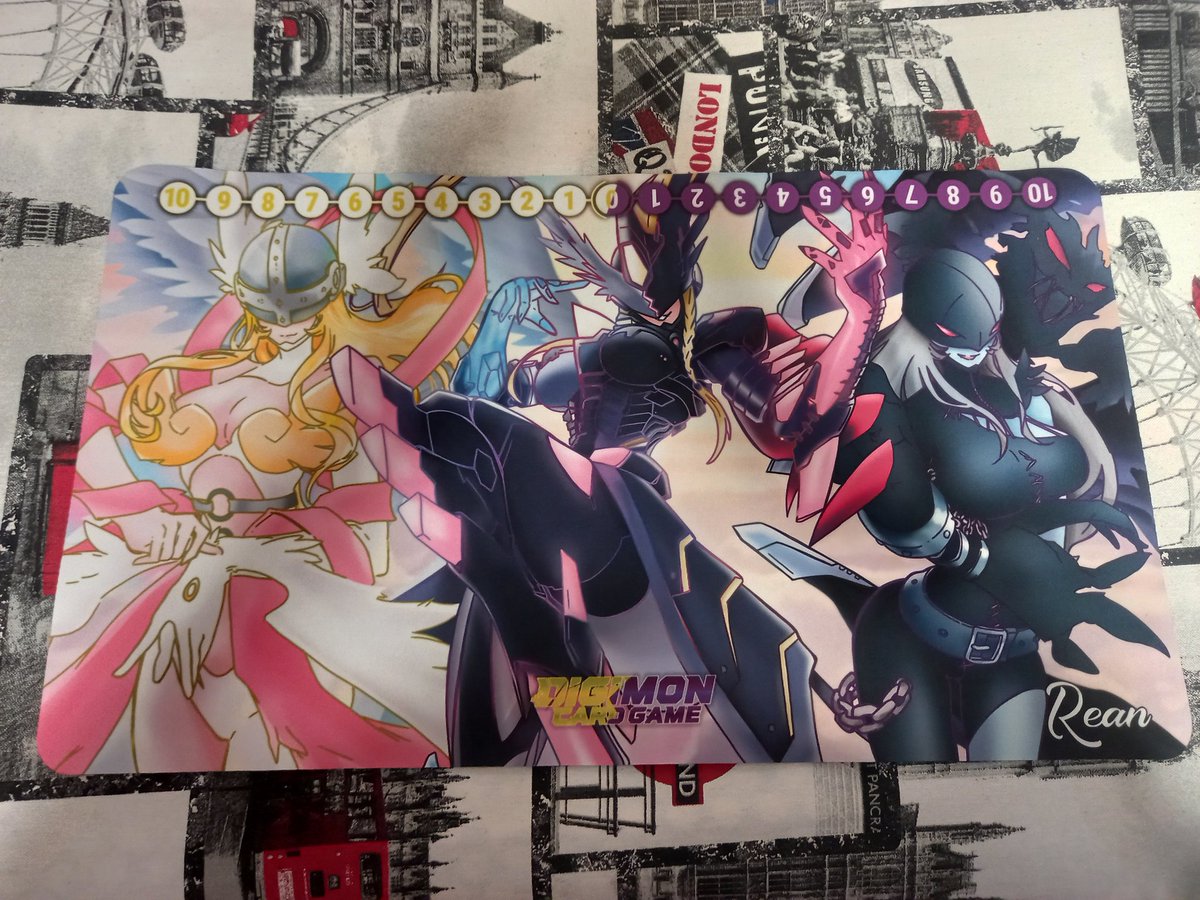 Miguelone15's tweet photo. Brutal tapete... encargado a un diseñador, y de verdad, ha quedado maravilloso.

#Mastemon
#Ladydevimon
#Angewomon
#DigimonTCG https://t.co/LnSKXIY5a1