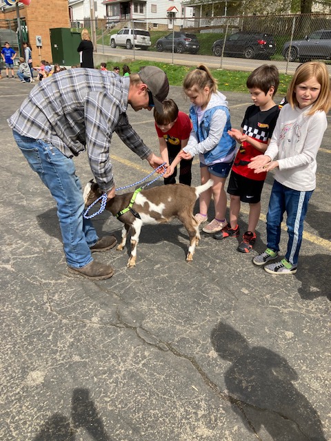 Daniel Parson tweet media