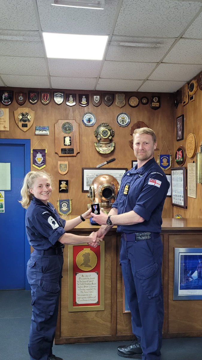 Diving & Threat Exploitation Group (@rn_dtxg) on Twitter photo CO Charlie Squadron presents the team with their well earned Queen’s Platinum Jubilee medals in recognition of their service during this important milestone in the Sovereign’s reign. <a href="/RoyalNavy/">Royal Navy</a> <a href="/RAdmJudeTerry/">Rear Admiral Jude Terry</a> #divenavy #bombfrog 💣🐸 CO Charlie Squadron presents the team with their well earned Queen’s Platinum Jubilee medals in recognition of their service during this important milestone in the Sovereign’s reign. <a href="/RoyalNavy/">Royal Navy</a> <a href="/RAdmJudeTerry/">Rear Admiral Jude Terry</a> #divenavy #bombfrog 💣🐸