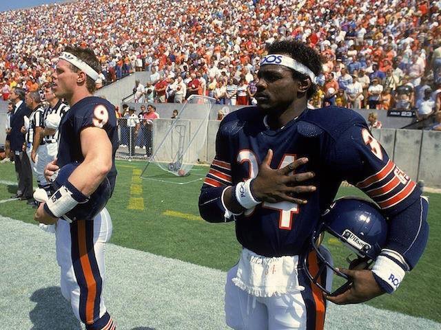 Mybears2's tweet photo. @DavidAbney19 #DaBears #BearsFanForLife #iBeliveInMonsters #BearDown https://t.co/5oweIV7qwy