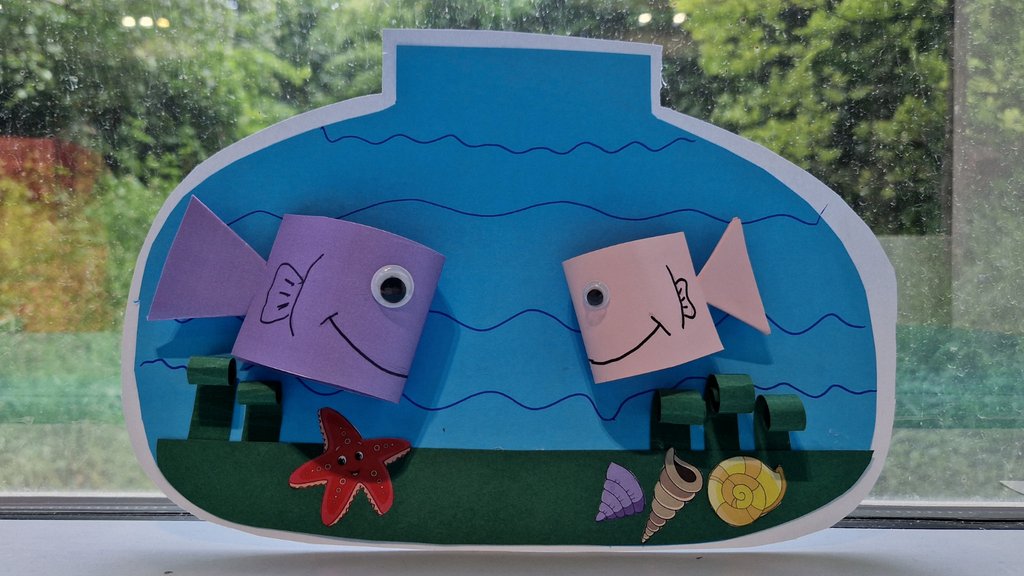 LBHFLibraries's tweet photo. Come join Chloe for crafts on Tuesday at 3:45pm - 4:45pm to make your own fish tank! 
#crafts #childrenslibrary #shepherdsbushlibrary https://t.co/9sv5rLtmsx