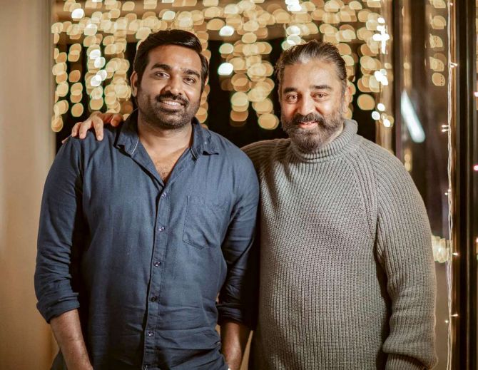 Jerald_Haasan's tweet photo. Officially confirmed! 

Our Versatile @VijaySethuOffl Played as a Villain in Aandavar's #Vikram 

#KamalHaasan #VikramFromJune3 #VikramFirstSingle #VijaySethupathi https://t.co/lSl5MksTlF