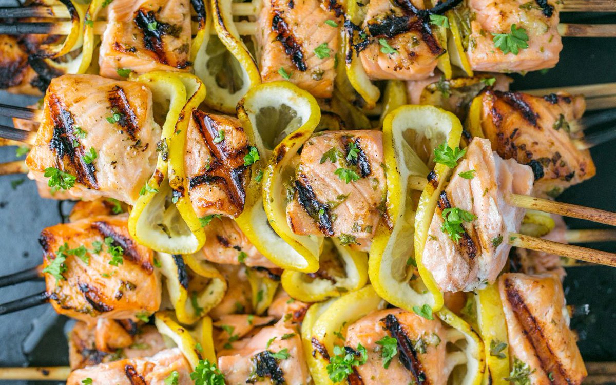 ParadeMagazine's tweet photo. 65 Superior Salmon #Recipes for Healthy #Fish Dinners All Summer Long https://t.co/46pKnkkHeL https://t.co/vZtSQuvdBv